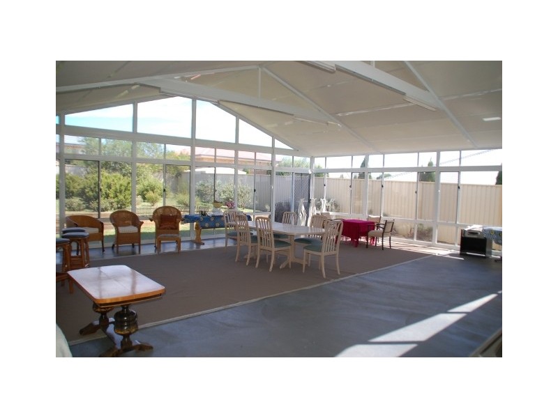 6 Georgia Place, Bathurst NSW 2795