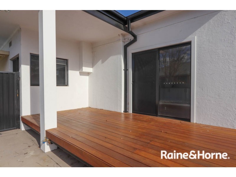 33 Stewart Street, Bathurst NSW 2795