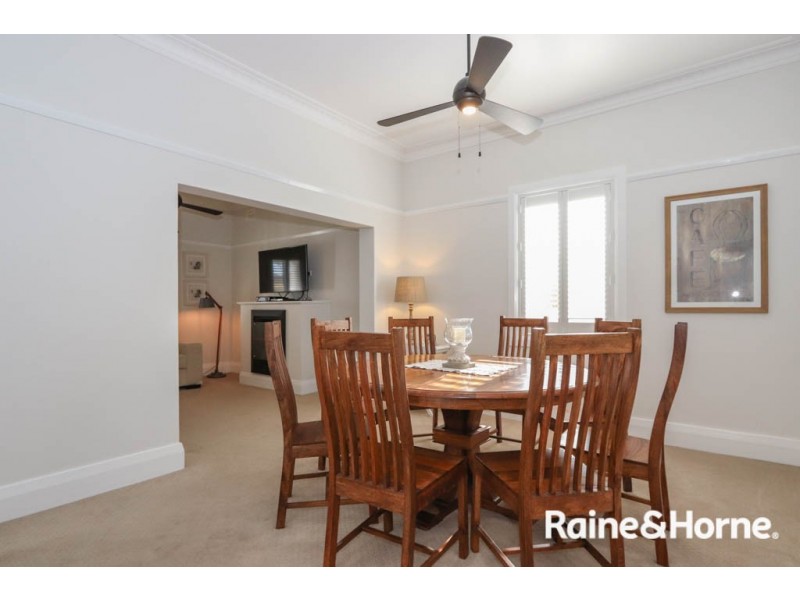 205 Brilliant Street, Bathurst NSW 2795