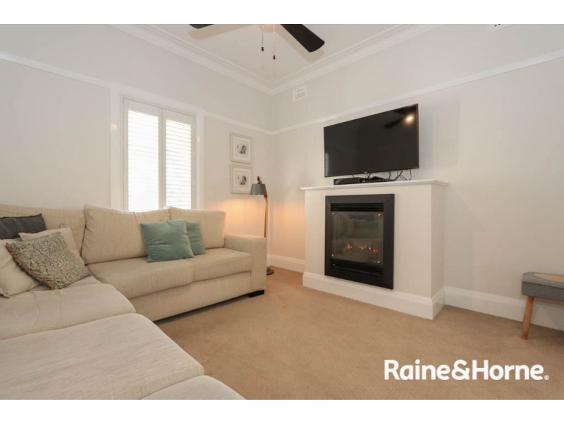 205 Brilliant Street, Bathurst NSW 2795