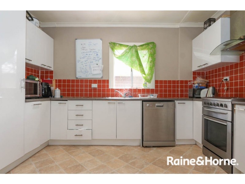 185 Brilliant Street, Bathurst NSW 2795