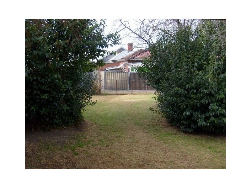 253 Russell St, Bathurst NSW 2795