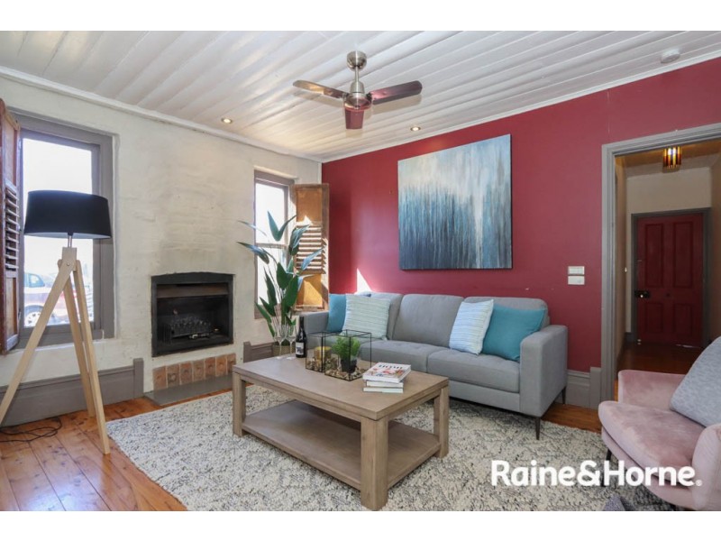 27 Bant Street, Bathurst NSW 2795