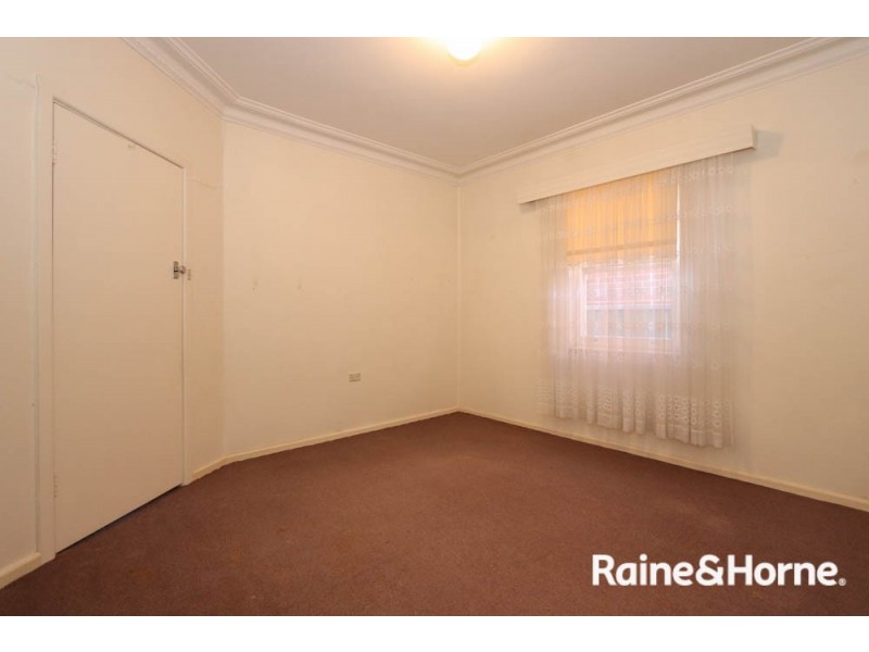 298 Keppel Street, West Bathurst NSW 2795