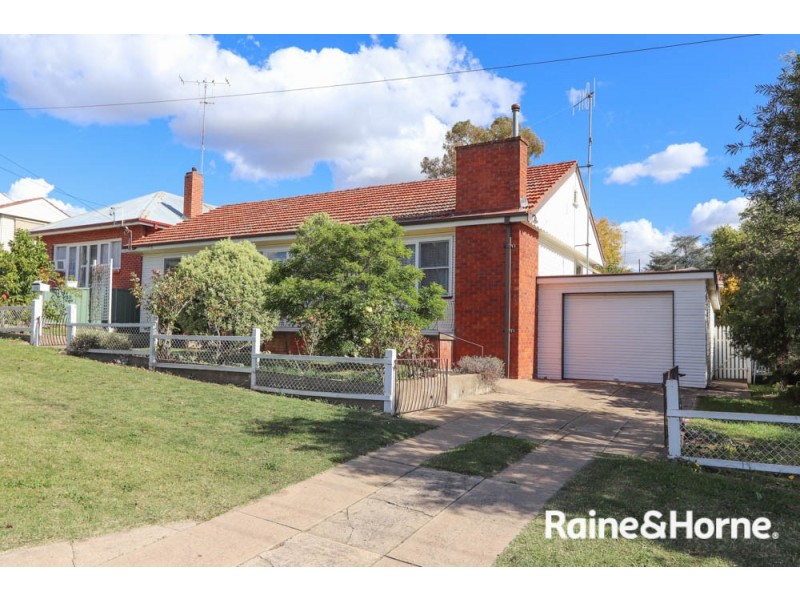 298 Keppel Street, West Bathurst NSW 2795