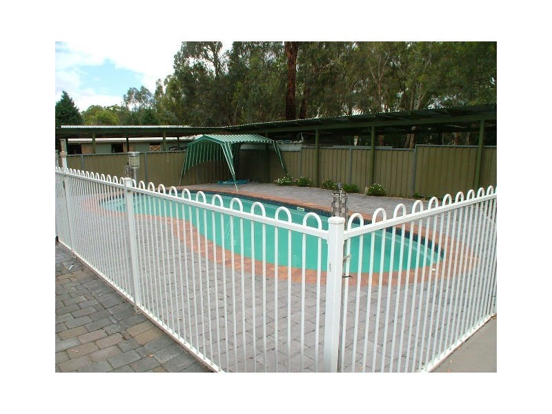 3 Strathmore Drive, Forrest Grove, Bathurst NSW 2795