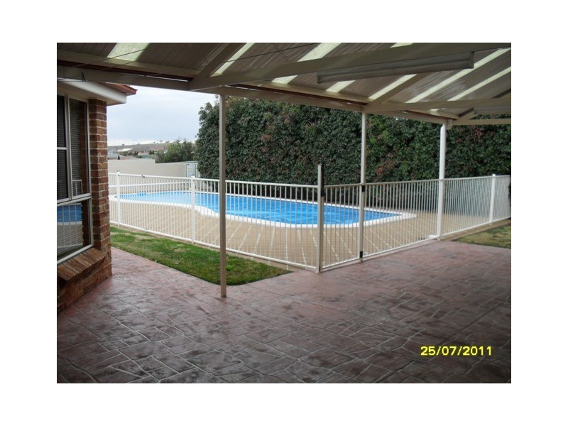 7 Maple Close, Bathurst NSW 2795