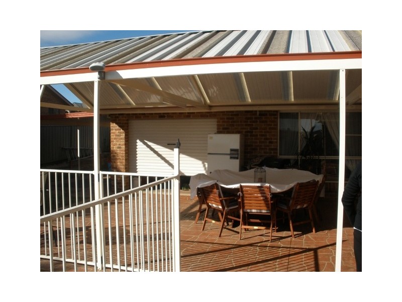 7 Maple Close, Bathurst NSW 2795