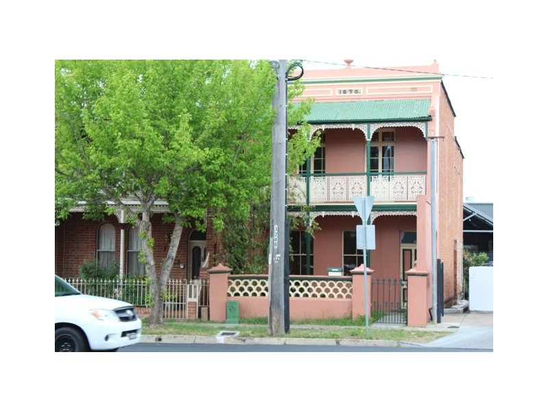 62 Bentinck St, Bathurst NSW 2795
