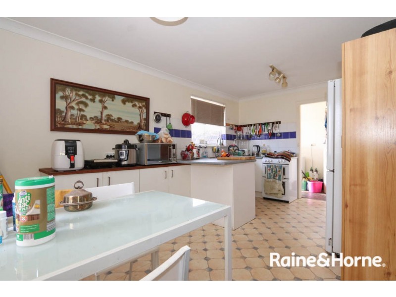 31 Perrier Place, Kelso NSW 2795