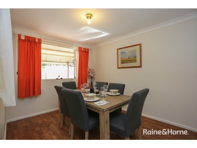 299 Rocket St, Bathurst NSW 2795