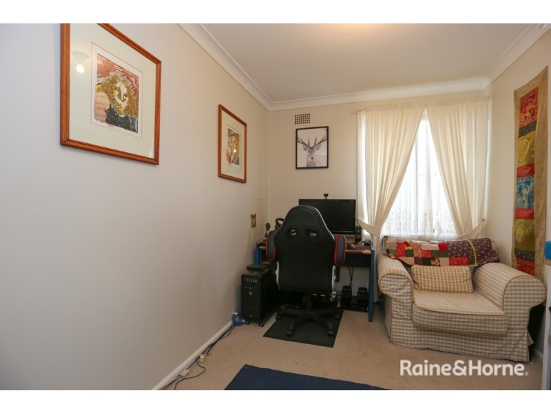 299 Rocket St, Bathurst NSW 2795