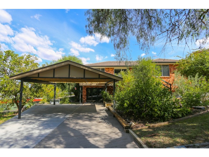 4 Cardew Cl, Bathurst NSW 2795