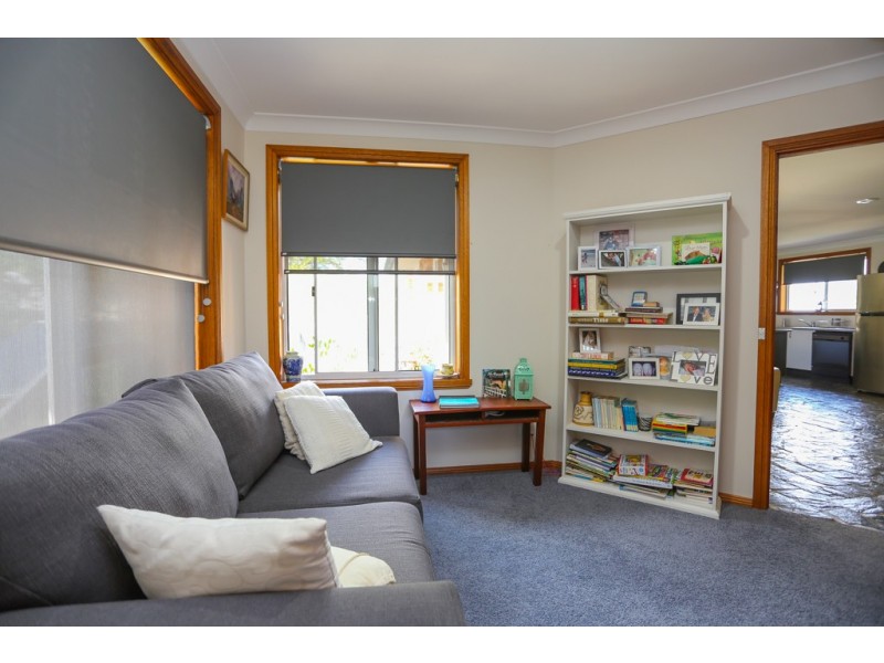 4 Cardew Cl, Bathurst NSW 2795
