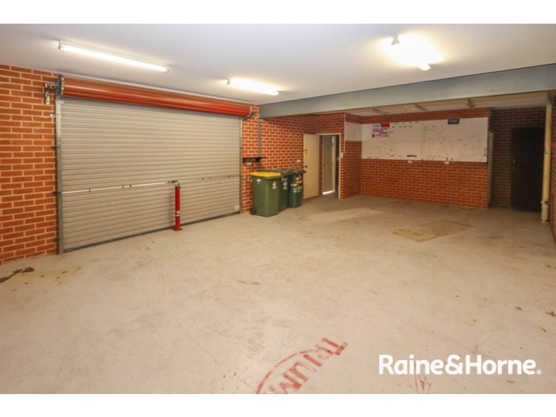 96 Bentinck Street, Bathurst NSW 2795