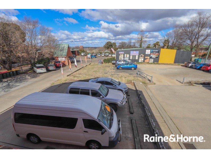 96 Bentinck Street, Bathurst NSW 2795