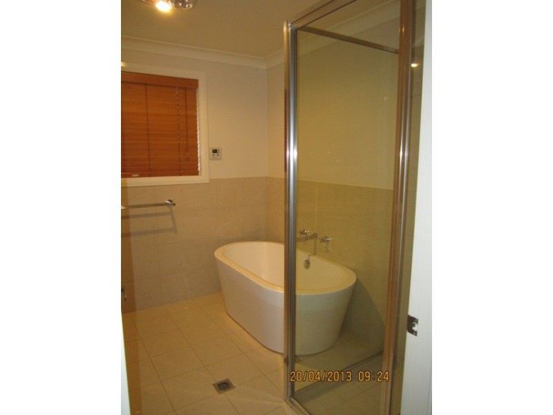 8  Cobb Place, Bathurst NSW 2795