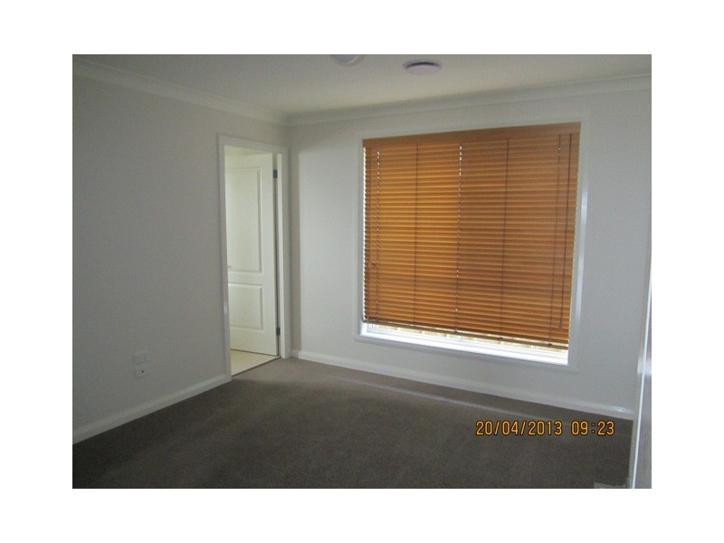 8  Cobb Place, Bathurst NSW 2795