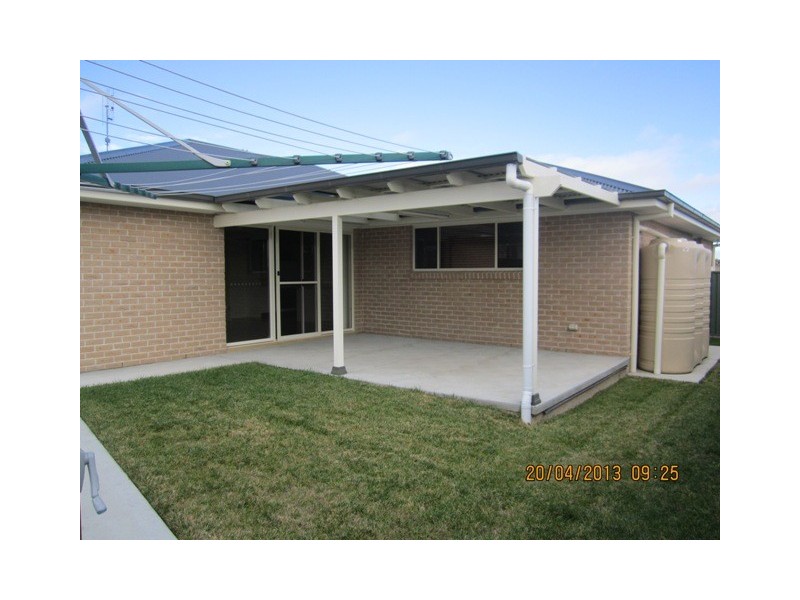 8  Cobb Place, Bathurst NSW 2795