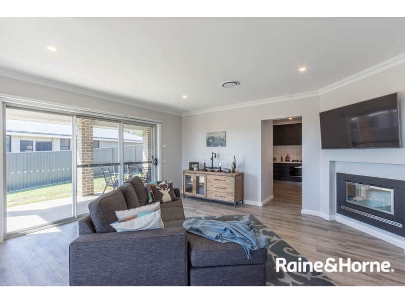 9 Gell Place, Abercrombie NSW 2795