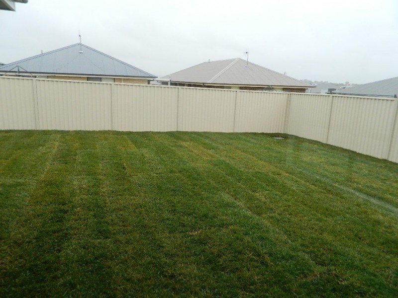 66 Basalt Way, Bathurst NSW 2795