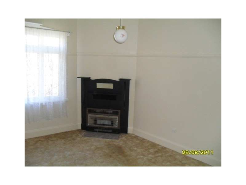 69  Seymour, Bathurst NSW 2795