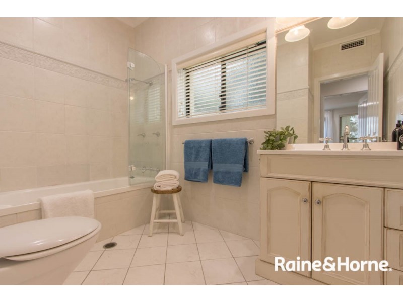 50 Brilliant Street, Bathurst NSW 2795