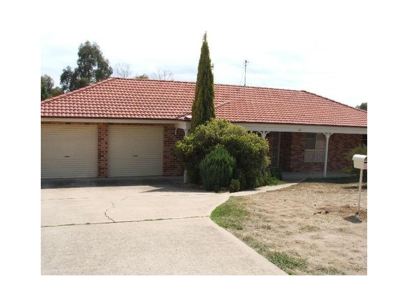59 Green St, Bathurst NSW 2795