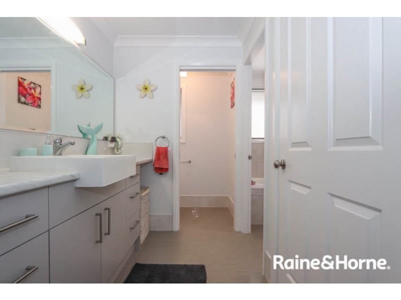 69 Graham Drive, Kelso NSW 2795