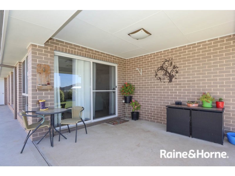 69 Graham Drive, Kelso NSW 2795