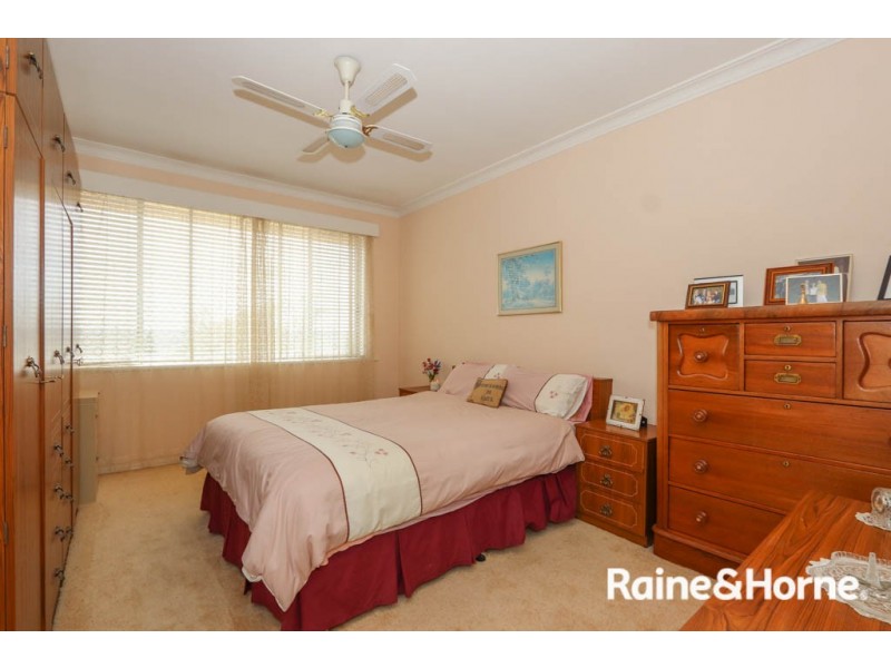 24 Casey Circuit, West Bathurst NSW 2795