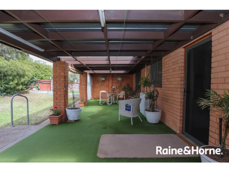 24 Casey Circuit, West Bathurst NSW 2795