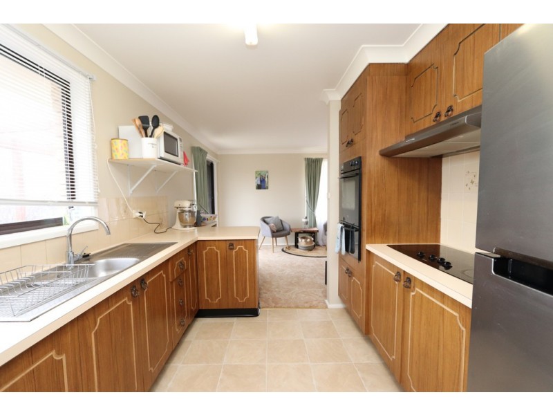 13 Jamison Pl, Bathurst NSW 2795