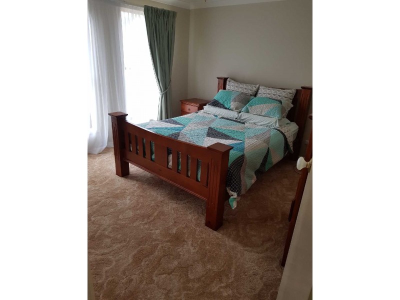 13 Jamison Pl, Bathurst NSW 2795