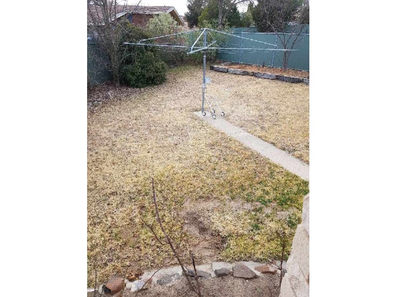 13 Jamison Pl, Bathurst NSW 2795