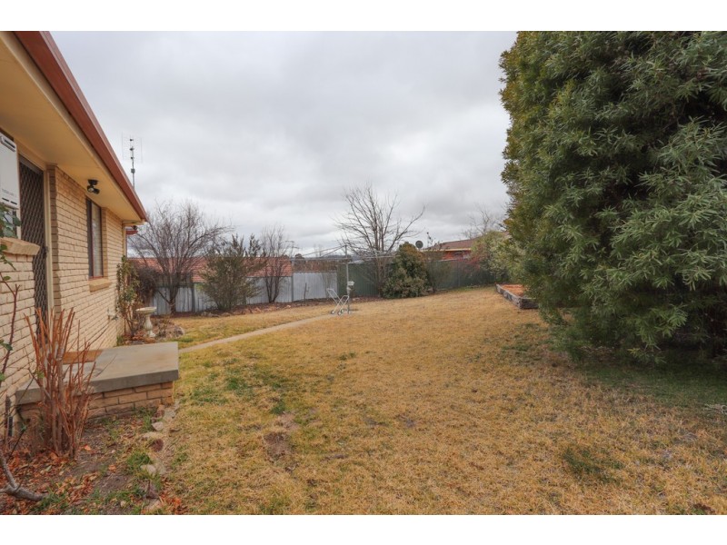 13 Jamison Pl, Bathurst NSW 2795