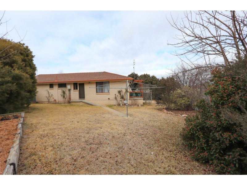 13 Jamison Pl, Bathurst NSW 2795