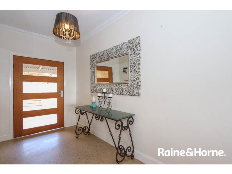 14 Robindale Court, Robin Hill NSW 2795