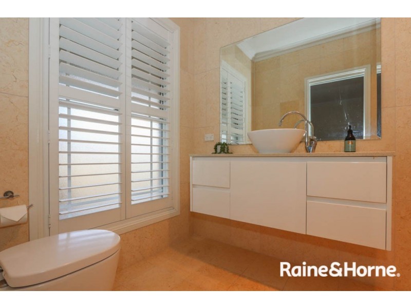 14 Robindale Court, Robin Hill NSW 2795