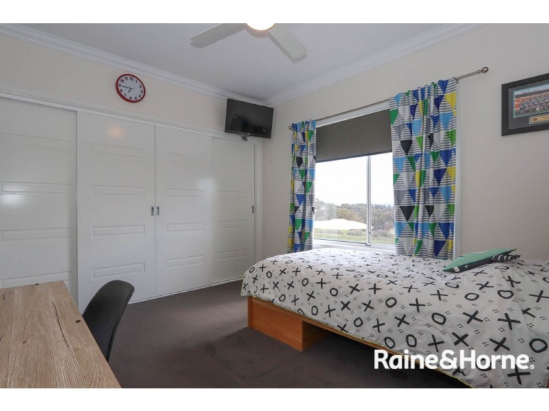 14 Robindale Court, Robin Hill NSW 2795
