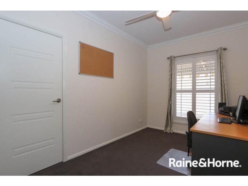 14 Robindale Court, Robin Hill NSW 2795