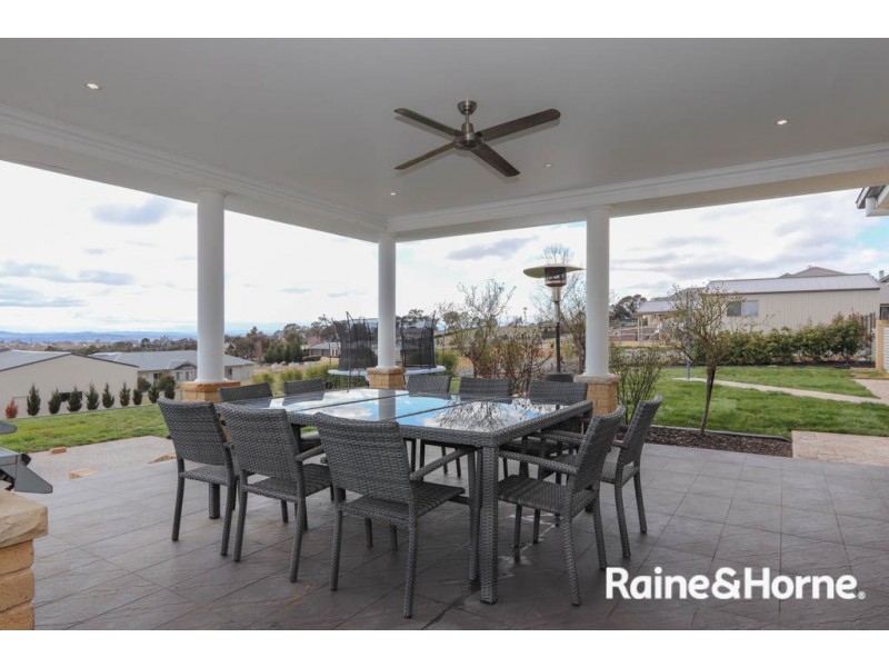 14 Robindale Court, Robin Hill NSW 2795