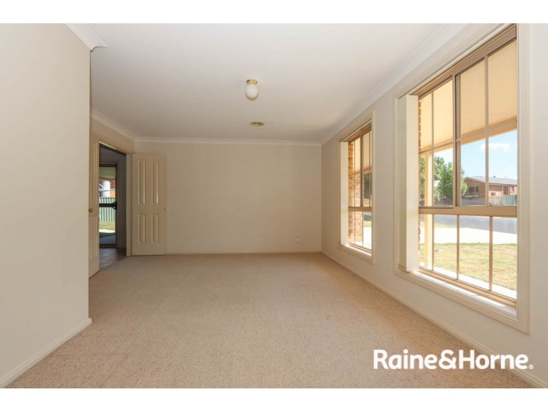 1 Federation Drive, Kelso NSW 2795