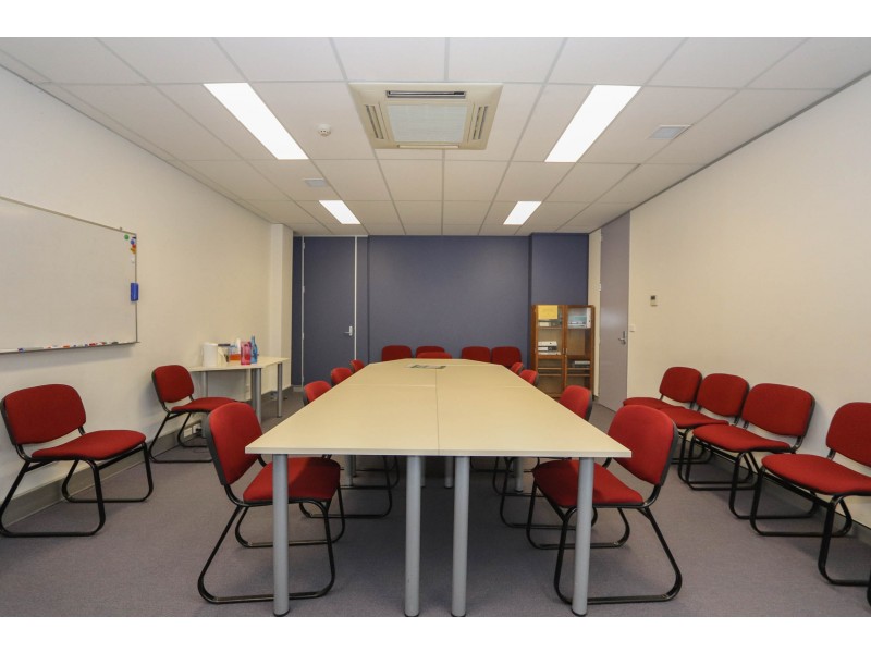 2/108 William Street, Bathurst NSW 2795