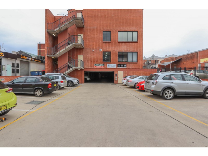 2/108 William Street, Bathurst NSW 2795