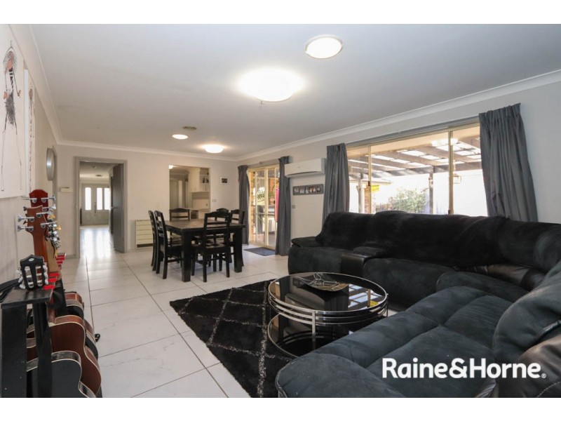 5 Sherman Place, Llanarth NSW 2795