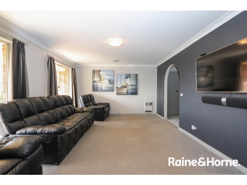 5 Sherman Place, Llanarth NSW 2795