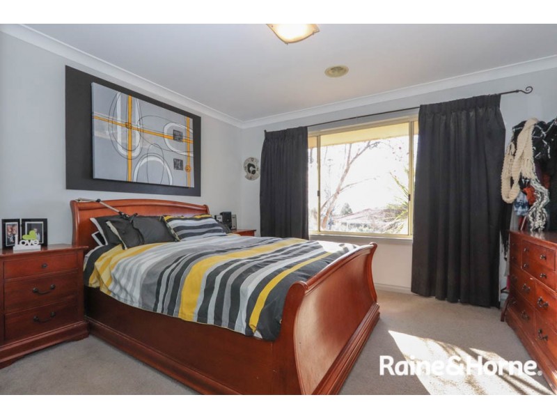 5 Sherman Place, Llanarth NSW 2795