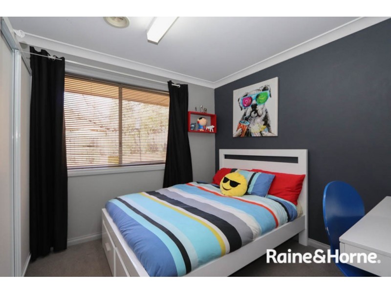 5 Sherman Place, Llanarth NSW 2795