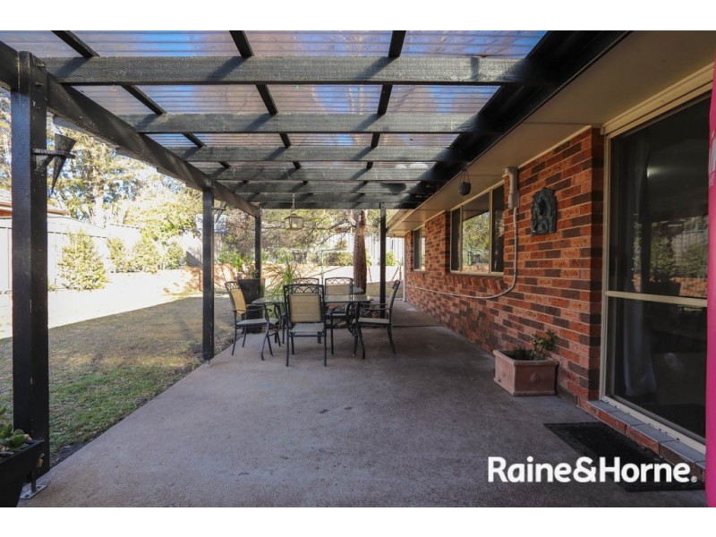 5 Sherman Place, Llanarth NSW 2795